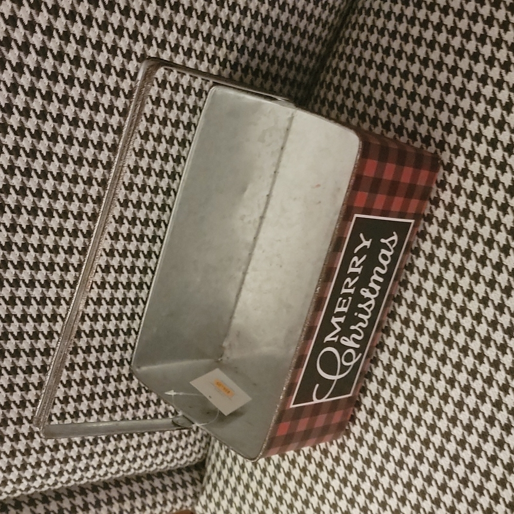 Christmas Gift Tin